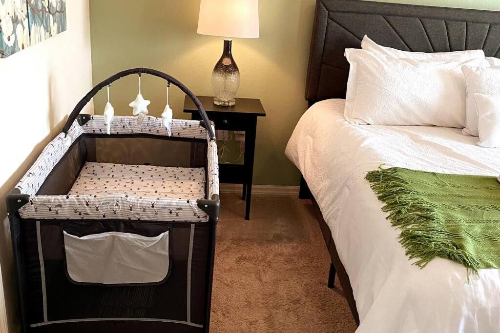 Super Comfy And Spacious 3 Bedroom 10 Minutes From Disney, With Major Shopping 4 Minutes Away Kissimmee Buitenkant foto