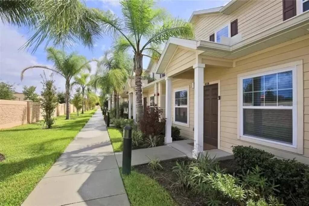 Super Comfy And Spacious 3 Bedroom 10 Minutes From Disney, With Major Shopping 4 Minutes Away Kissimmee Buitenkant foto