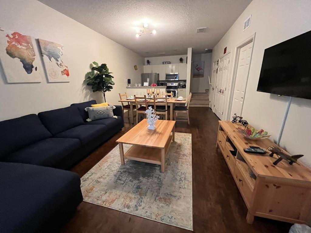 Super Comfy And Spacious 3 Bedroom 10 Minutes From Disney, With Major Shopping 4 Minutes Away Kissimmee Buitenkant foto